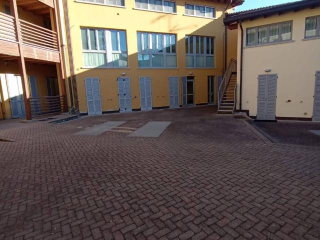 Appartamento in vendita a Rogeno LC