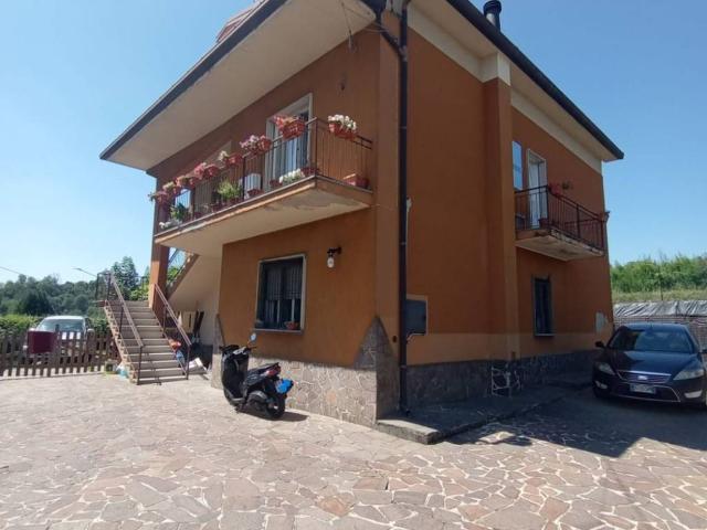 Appartamento in vendita a Rogeno LC