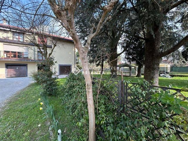 Appartamento in vendita a Rogeno LC