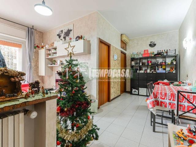 Appartamento in vendita a Rodano MI