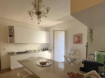 Appartamento in vendita a Rodano MI