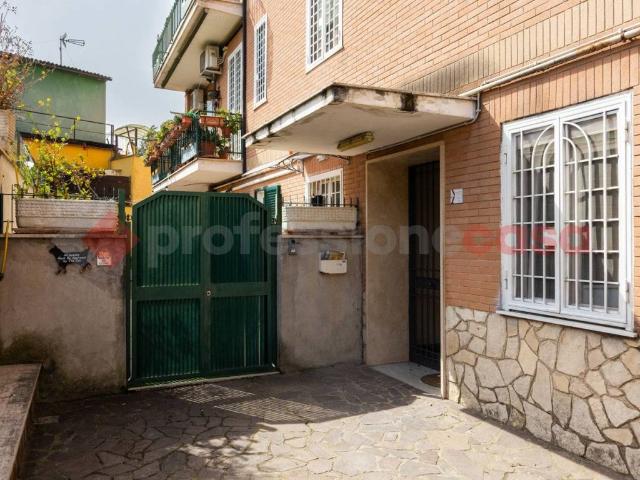 Appartamento in vendita a Roma RM