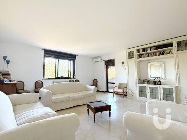 Appartamento in vendita a Roma RM
