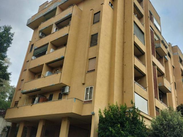 Appartamento in vendita a Roma RM