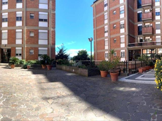 Appartamento in vendita a Roma RM