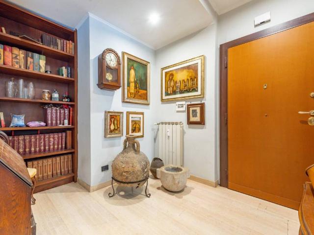 Appartamento in vendita a Roma RM