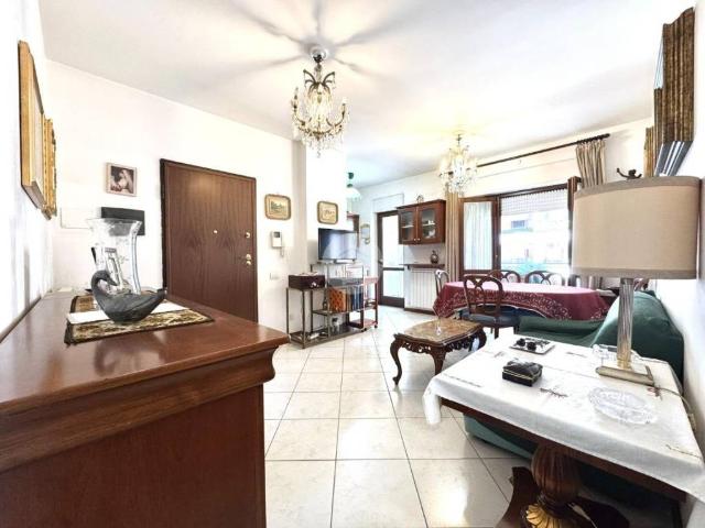 Appartamento in vendita a Roma RM