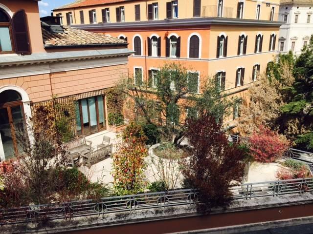 Appartamento in vendita a Roma RM