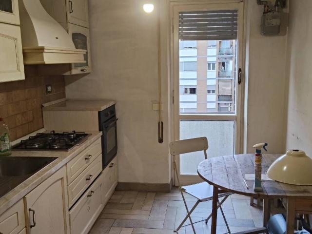 Appartamento in vendita a Roma RM