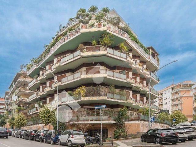 Appartamento in vendita a Roma RM
