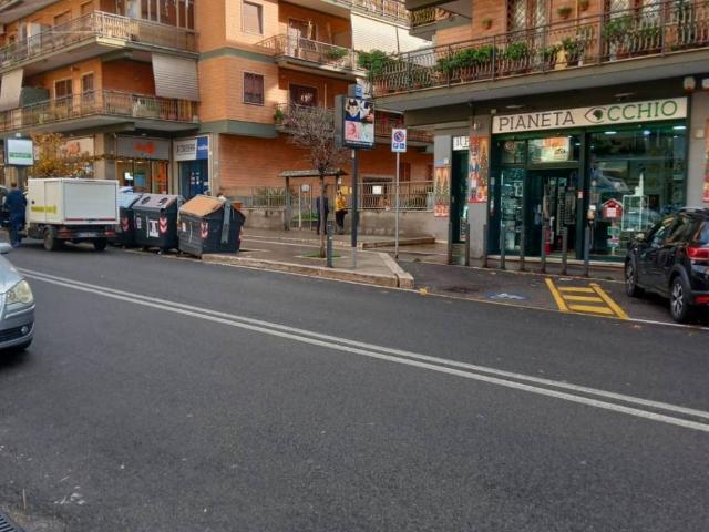 Appartamento in vendita a Roma RM