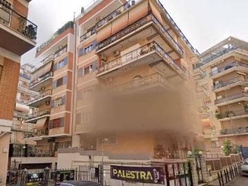 Appartamento in vendita a Roma RM
