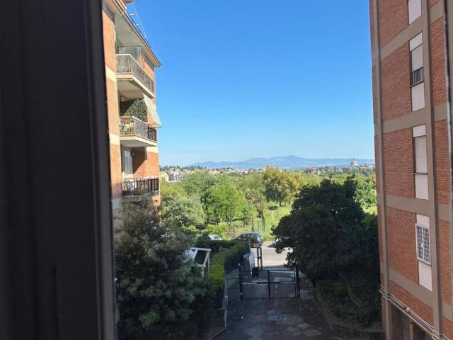 Appartamento in vendita a Roma RM