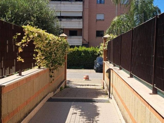 Appartamento in vendita a Roma RM