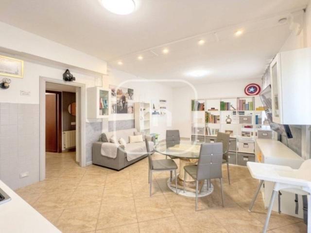 Appartamento in vendita a Roma RM