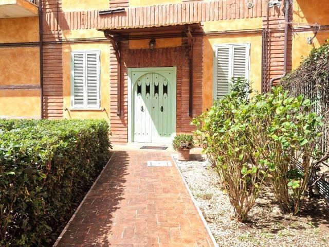 Appartamento in vendita a Roma RM