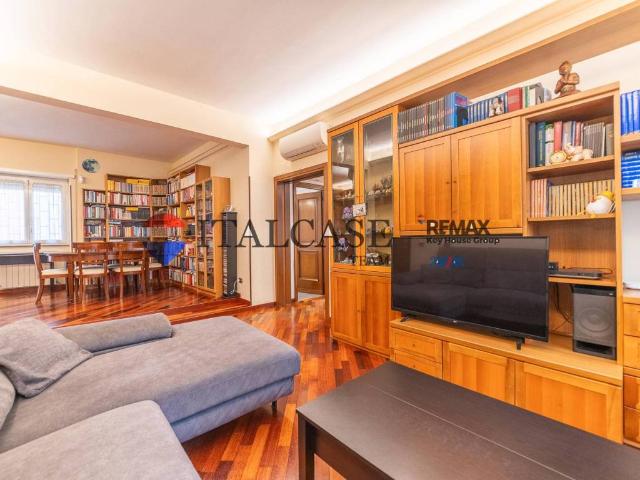 Appartamento in vendita a Roma RM