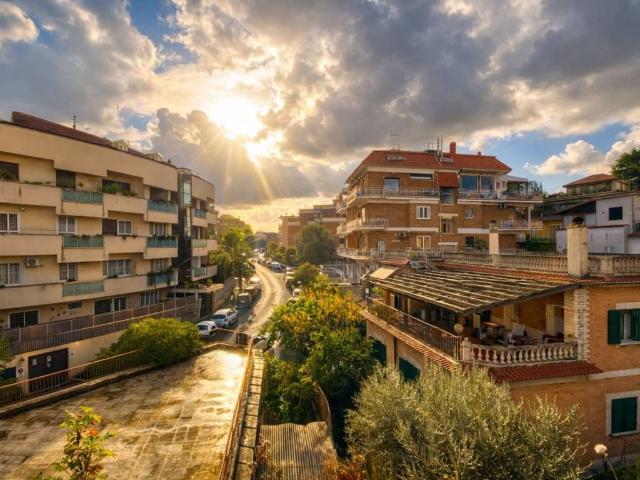 Appartamento in vendita a Roma RM