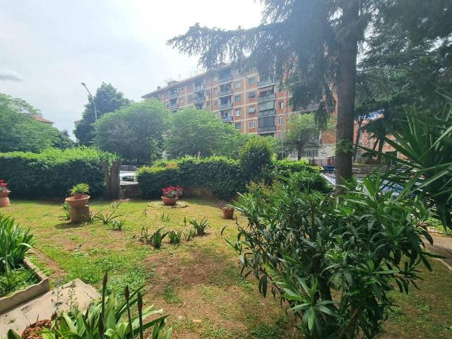 Appartamento in vendita a Roma RM