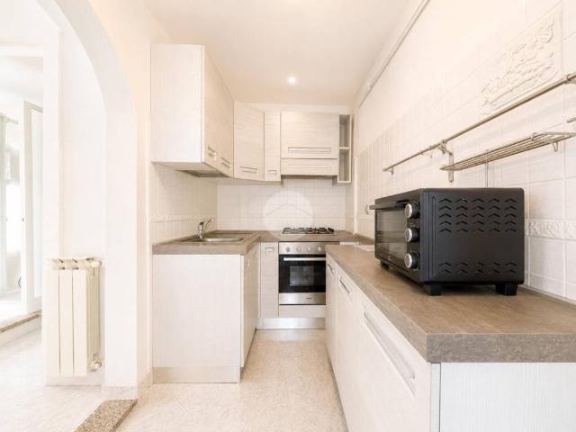 Appartamento in vendita a Roma RM
