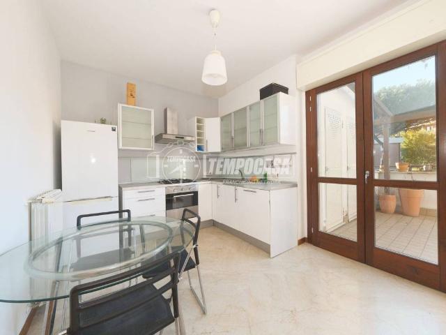 Appartamento in vendita a Roma RM