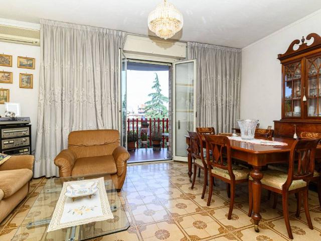 Appartamento in vendita a Roma RM