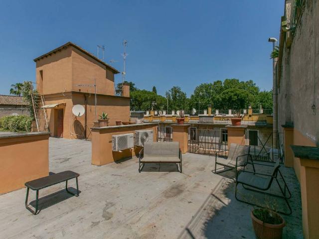 Appartamento in vendita a Roma RM