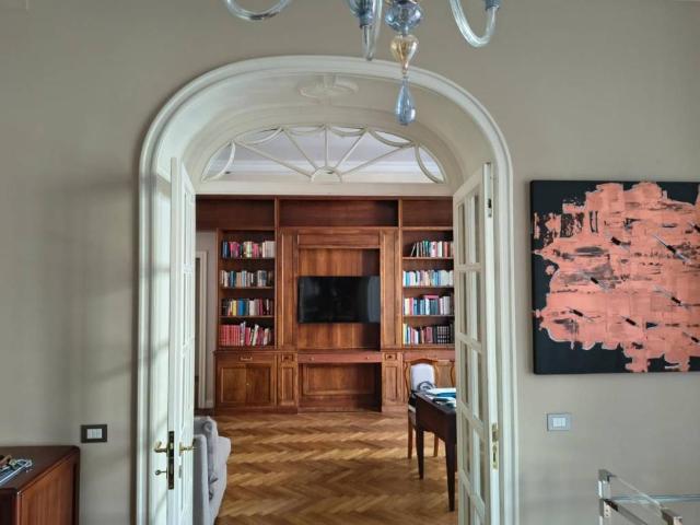 Appartamento in vendita a Roma RM