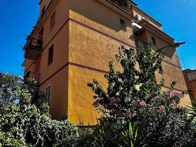 Appartamento in vendita a Roma RM