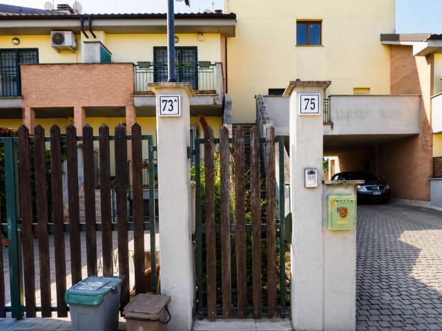 Appartamento in vendita a Roma RM