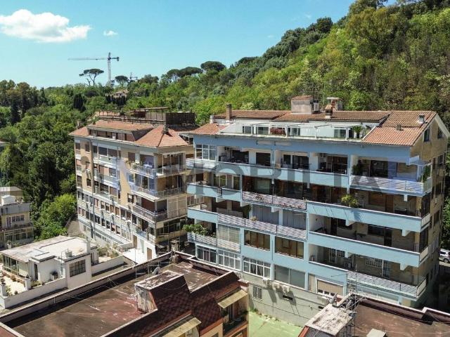 Appartamento in vendita a Roma RM