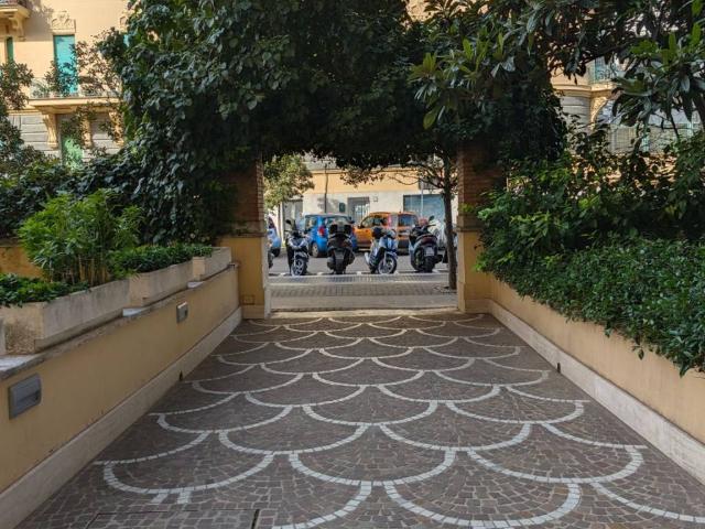 Appartamento in vendita a Roma RM