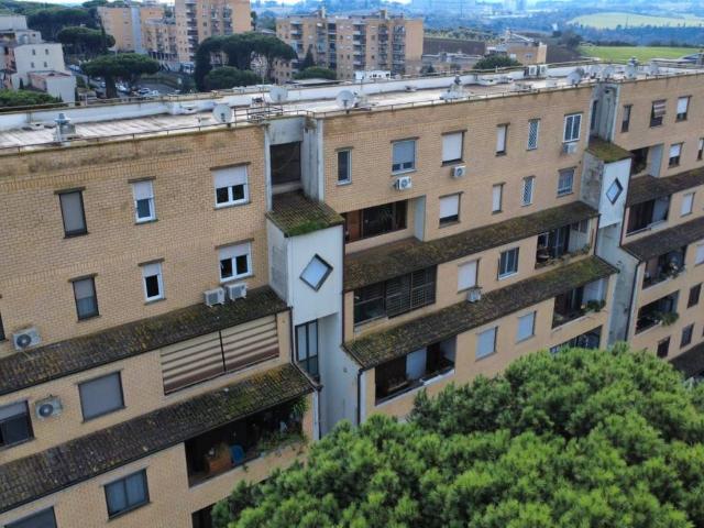 Appartamento in vendita a Roma RM