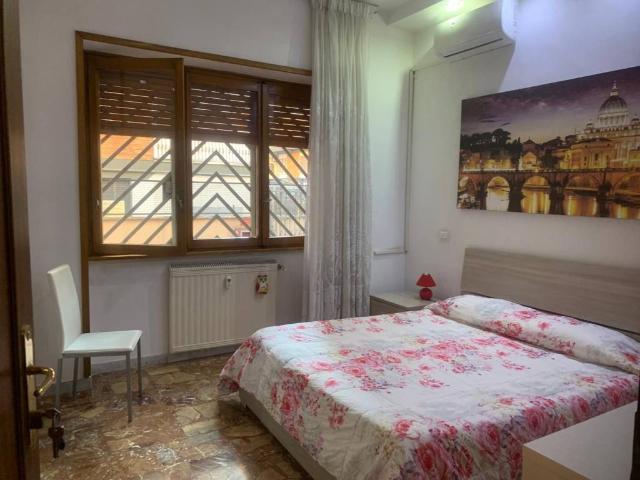 Appartamento in vendita a Roma RM