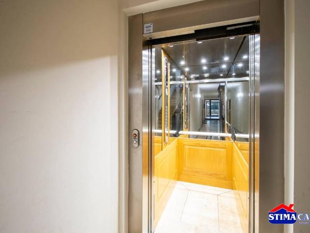 Appartamento in vendita a Roma RM