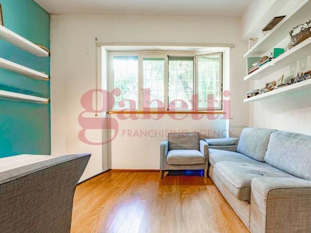 Appartamento in vendita a Roma RM