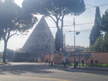 Appartamento in vendita a Roma RM