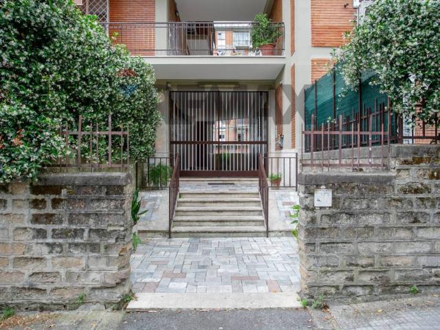 Appartamento in vendita a Roma RM