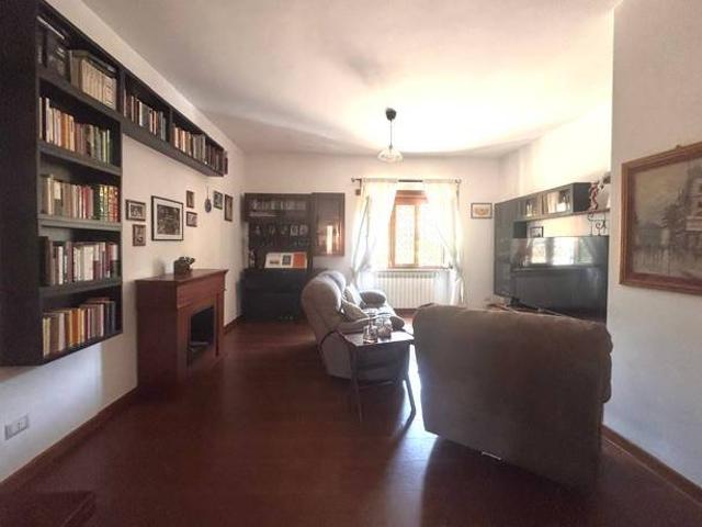 Appartamento in vendita a Roma RM
