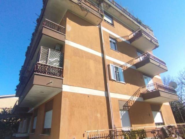 Appartamento in vendita a Roma RM