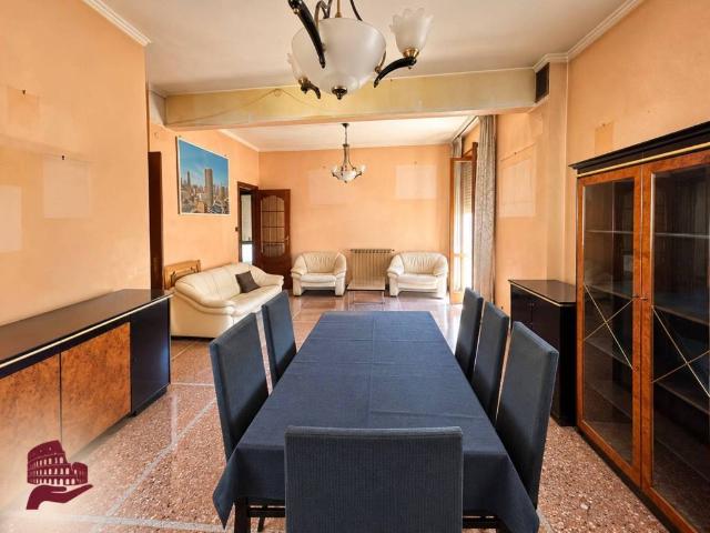 Appartamento in vendita a Roma RM