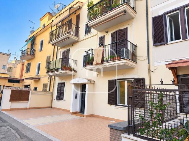 Appartamento in vendita a Roma RM