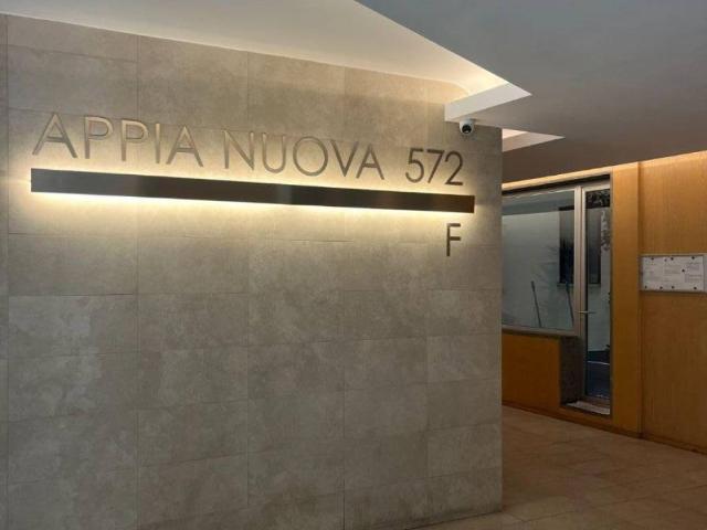 Appartamento in vendita a Roma RM