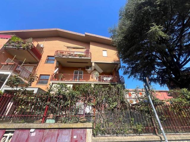 Appartamento in vendita a Roma RM