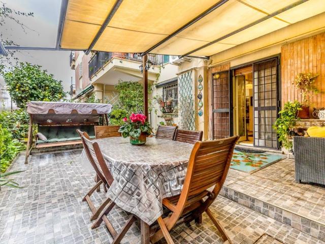 Appartamento in vendita a Roma RM