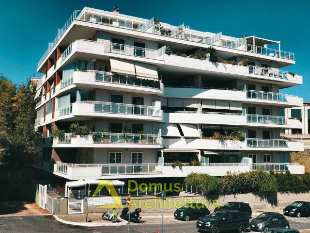 Appartamento in vendita a Roma RM