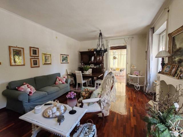 Appartamento in vendita a Roma RM