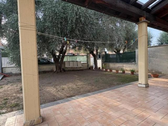 Villa in vendita a Roma RM