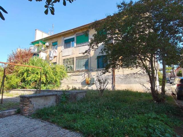 Appartamento in vendita a Roma RM