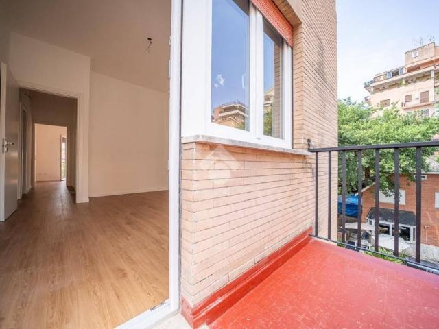 Appartamento in vendita a Roma RM